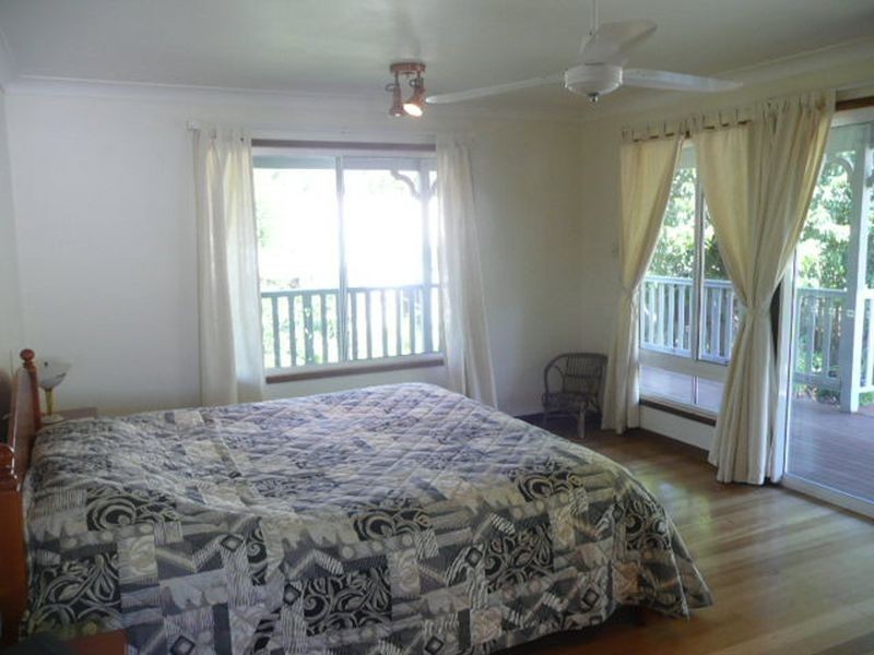 18 Orange Grove, Coochiemudlo Island QLD 4184