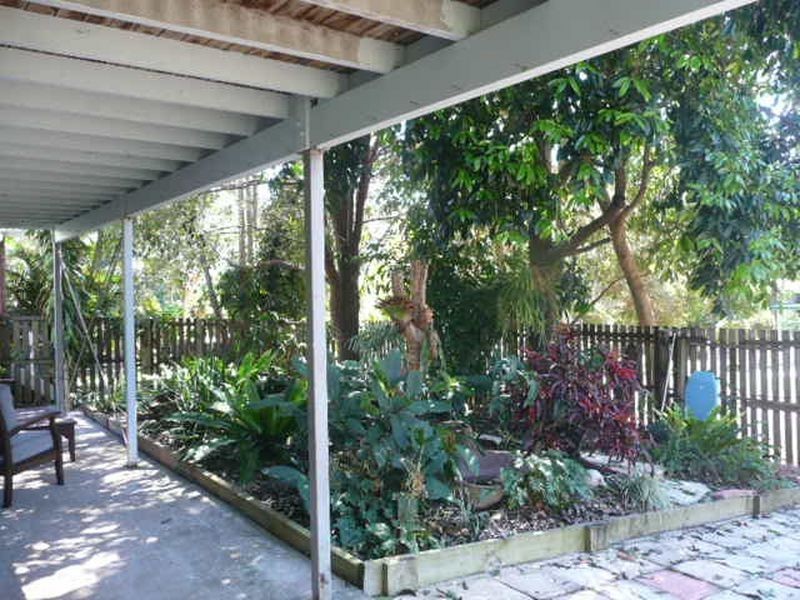 18 Orange Grove, Coochiemudlo Island QLD 4184