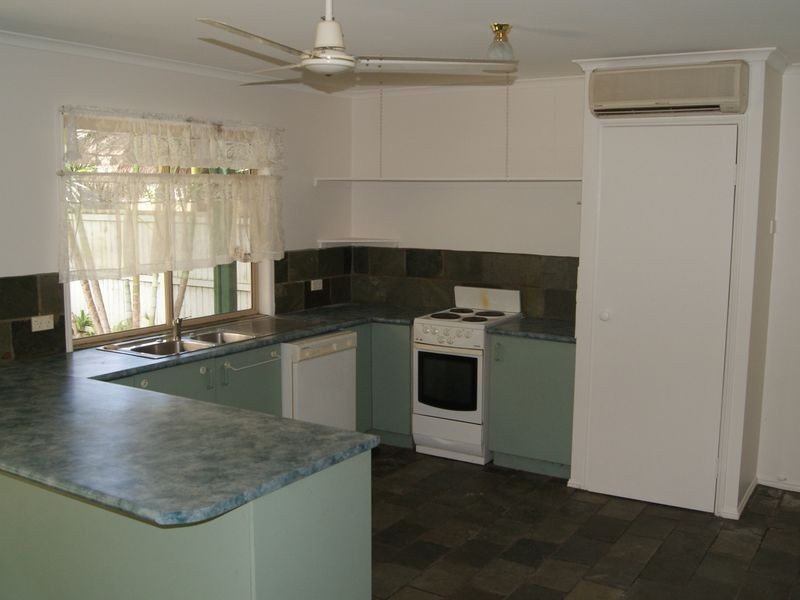 12 Shirley, Coochiemudlo Island QLD 4184