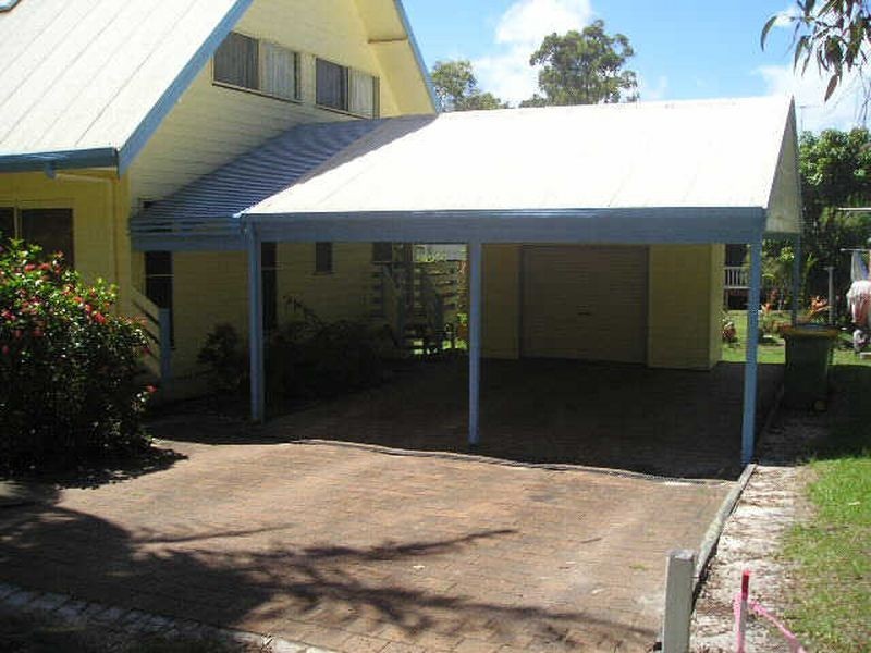 210 Victoria Parade, Coochiemudlo Island QLD 4184