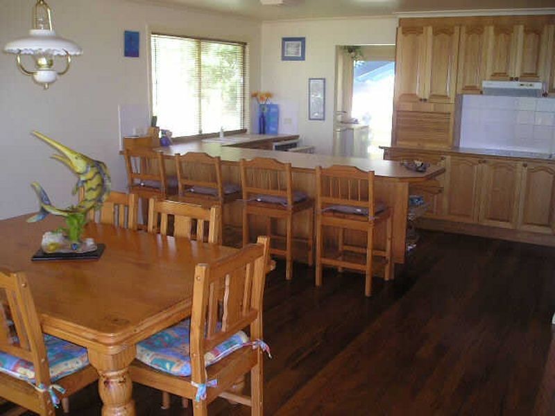 210 Victoria Parade, Coochiemudlo Island QLD 4184