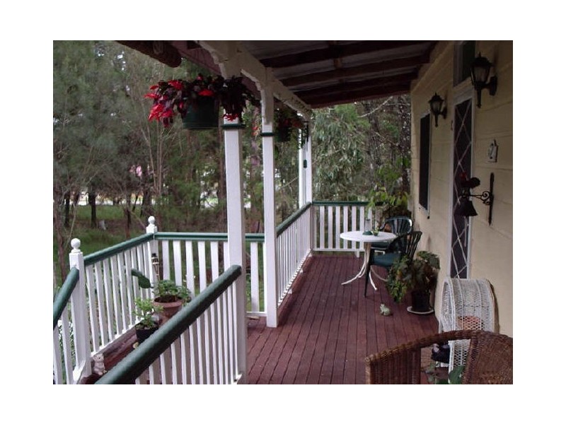 2 Cypress Street, Coochiemudlo Island QLD 4184