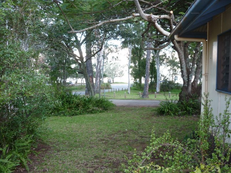 402 Victoria parade, Coochiemudlo Island QLD 4184