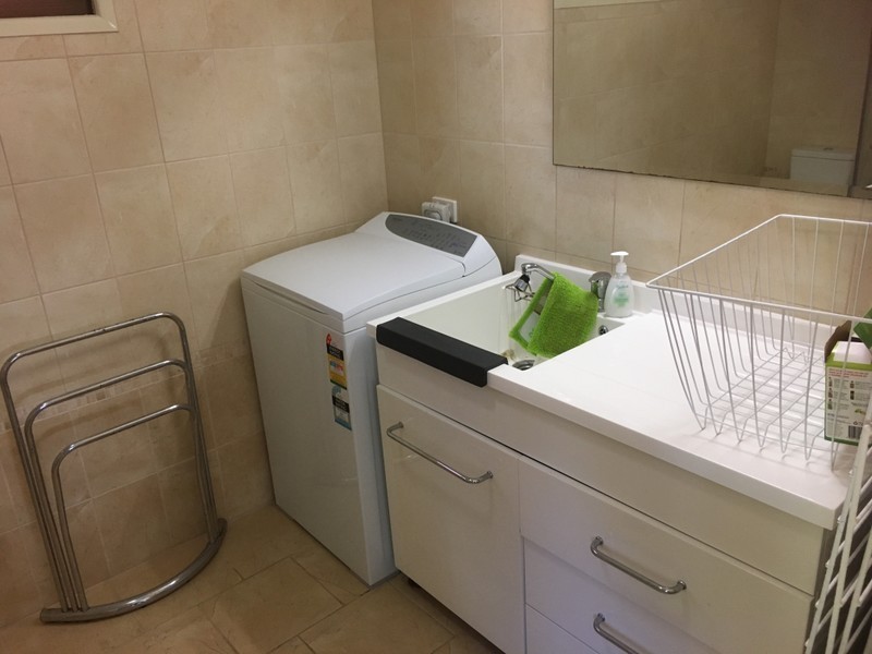 11 Carefree Street, Coochiemudlo Island QLD 4184