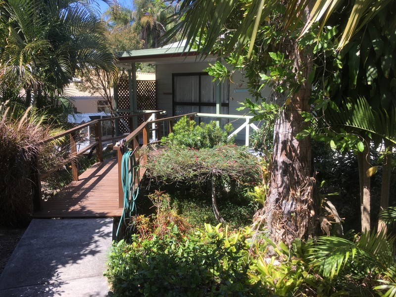 11 Carefree Street, Coochiemudlo Island QLD 4184