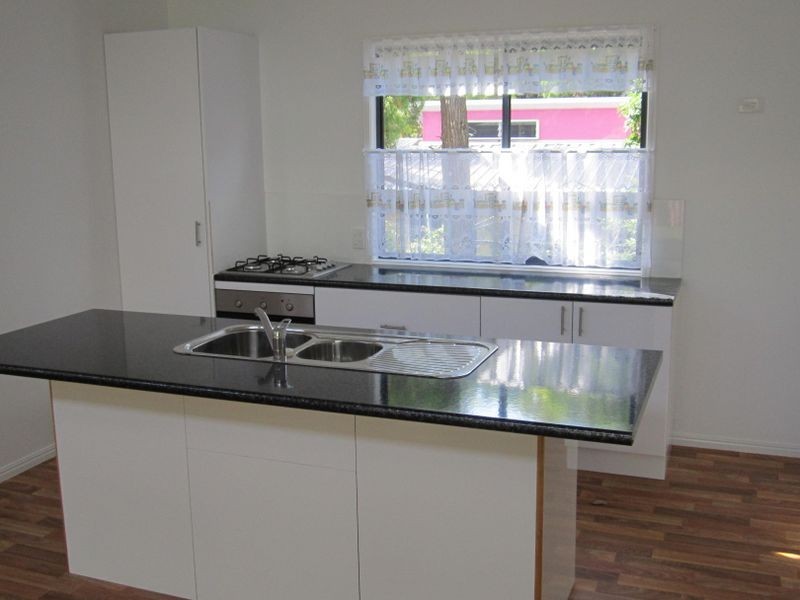 19 Elizabeth Street, Coochiemudlo Island QLD 4184