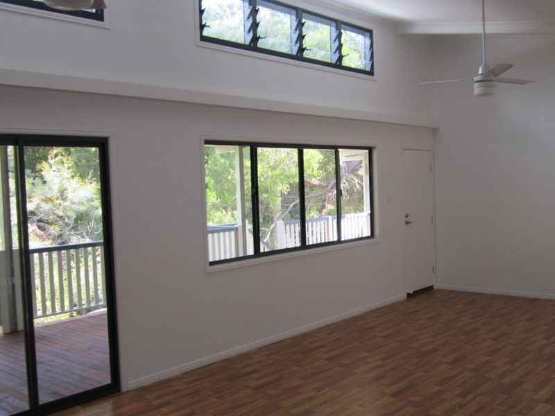 19 Elizabeth Street, Coochiemudlo Island QLD 4184