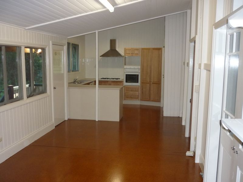 8 – 10 Erobin Street, Coochiemudlo Island QLD 4184