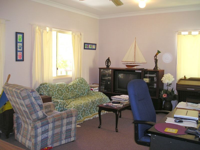 10 Marroo Street, Coochiemudlo Island QLD 4184