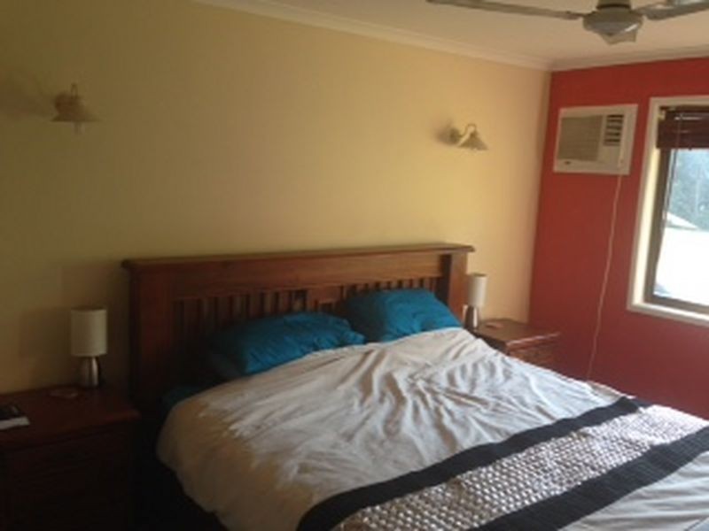 3 Eprapah, Coochiemudlo Island QLD 4184