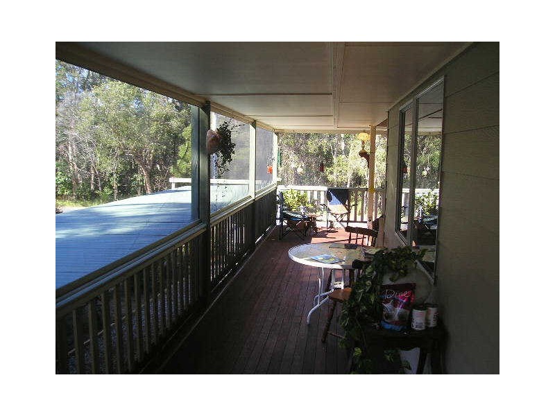 62 Elizabeth Street, Coochiemudlo Island QLD 4184