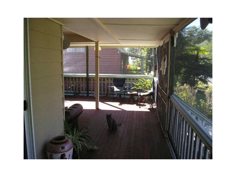 62 Elizabeth Street, Coochiemudlo Island QLD 4184