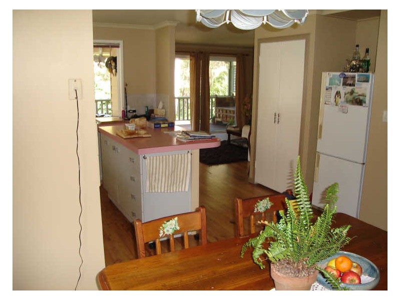 62 Elizabeth Street, Coochiemudlo Island QLD 4184