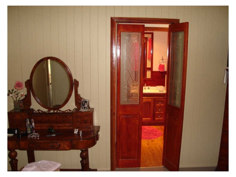 62 Elizabeth Street, Coochiemudlo Island QLD 4184