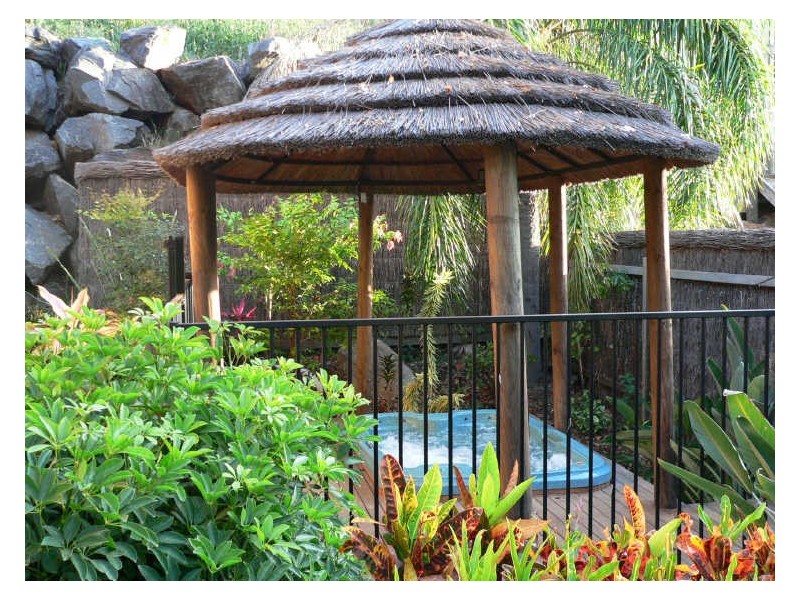 8 Main Road, Wellington Point QLD 4160