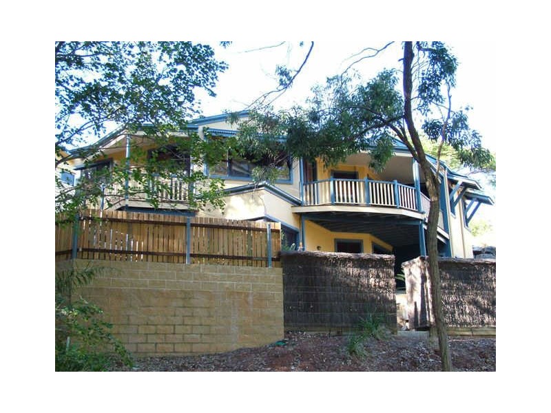 8 Main Road, Wellington Point QLD 4160