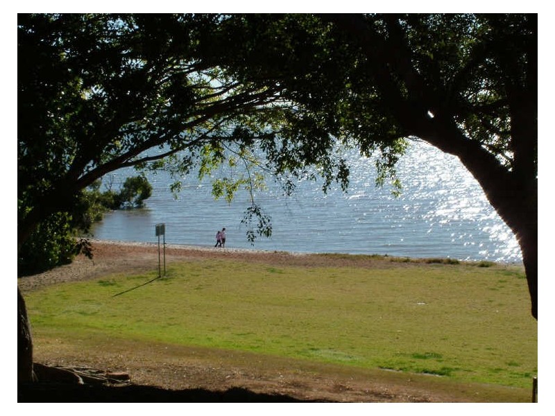 8 Main Road, Wellington Point QLD 4160