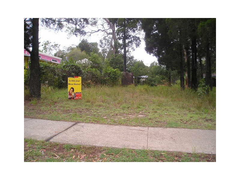 19 Elizabeth St, Coochiemudlo Island QLD 4184
