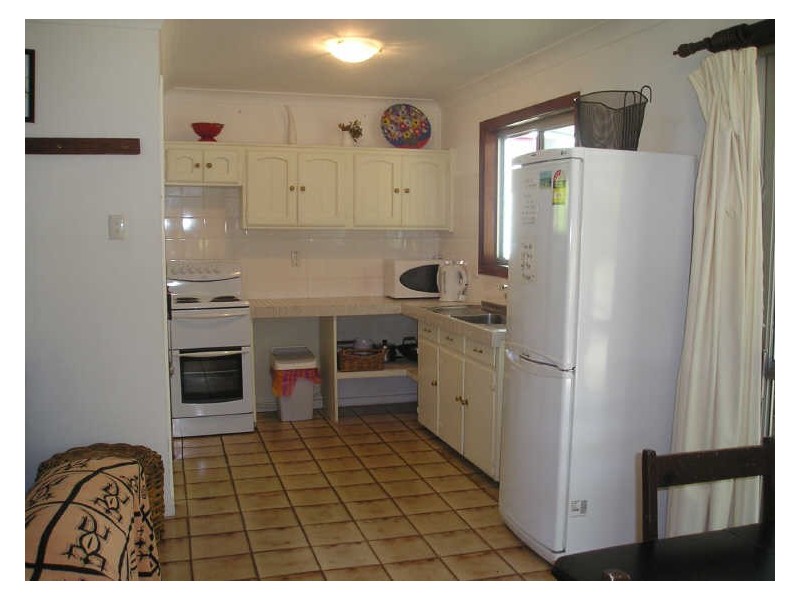 23 Innes Street, Coochiemudlo Island QLD 4184