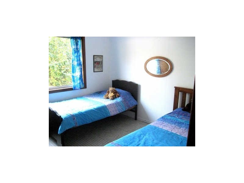 23 Innes Street, Coochiemudlo Island QLD 4184