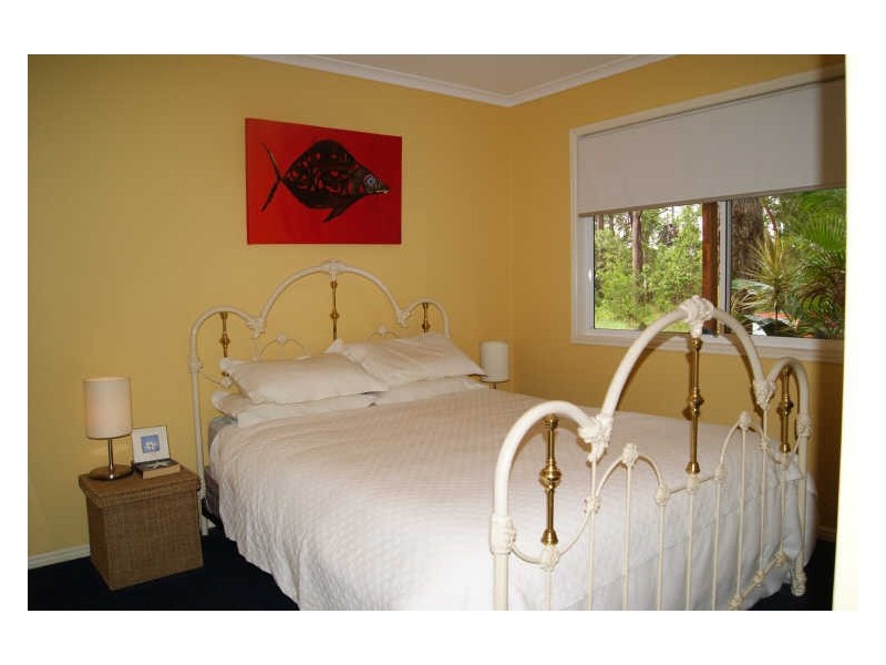 10 Flinders Street, Coochiemudlo Island QLD 4184