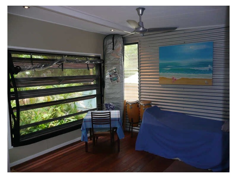 4 Aminya, Coochiemudlo Island QLD 4184
