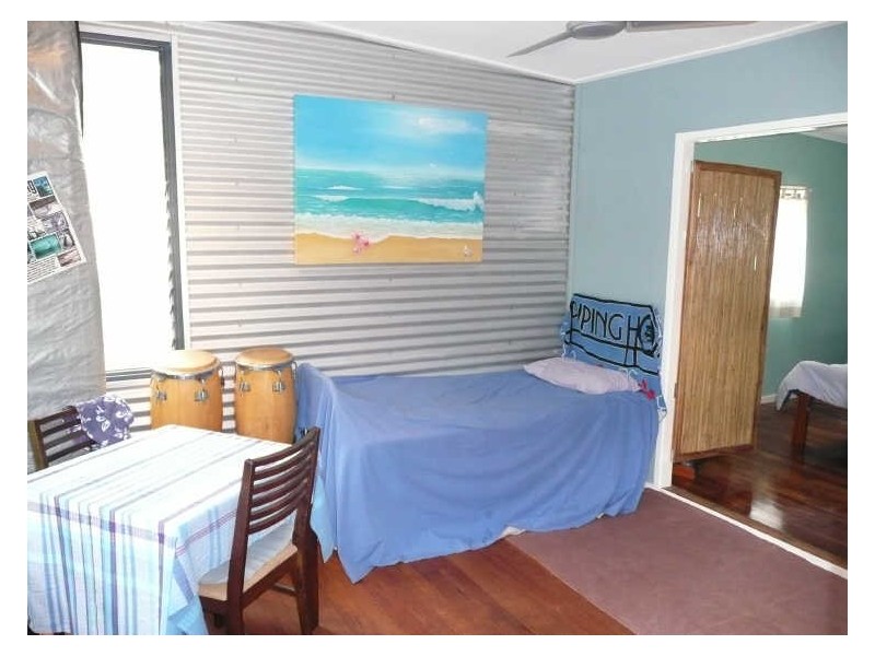 4 Aminya, Coochiemudlo Island QLD 4184