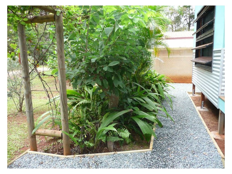 4 Aminya, Coochiemudlo Island QLD 4184