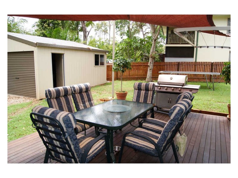 290 Victoria Parade, Coochiemudlo Island QLD 4184