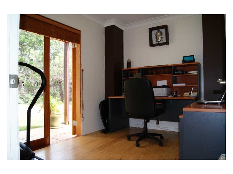 290 Victoria Parade, Coochiemudlo Island QLD 4184