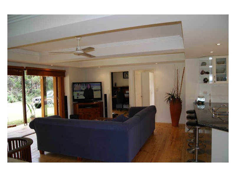290 Victoria Parade, Coochiemudlo Island QLD 4184