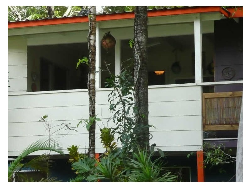 19 Ooyan St, Coochiemudlo Island QLD 4184