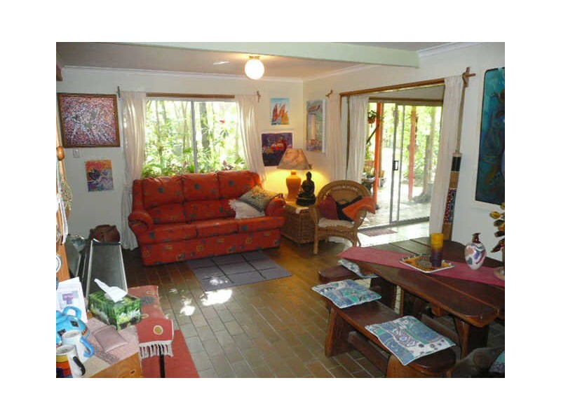 19 Ooyan St, Coochiemudlo Island QLD 4184