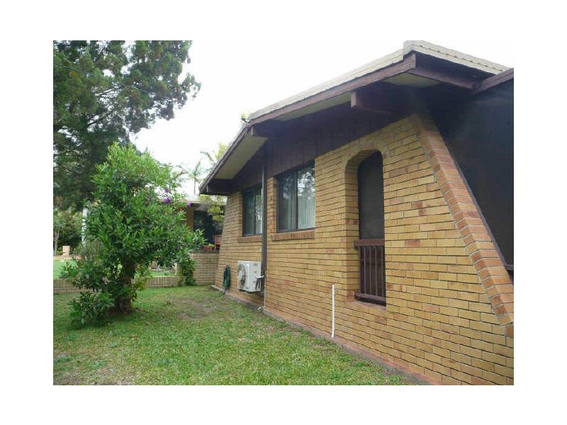 17 Mooroondu, Coochiemudlo Island QLD 4184