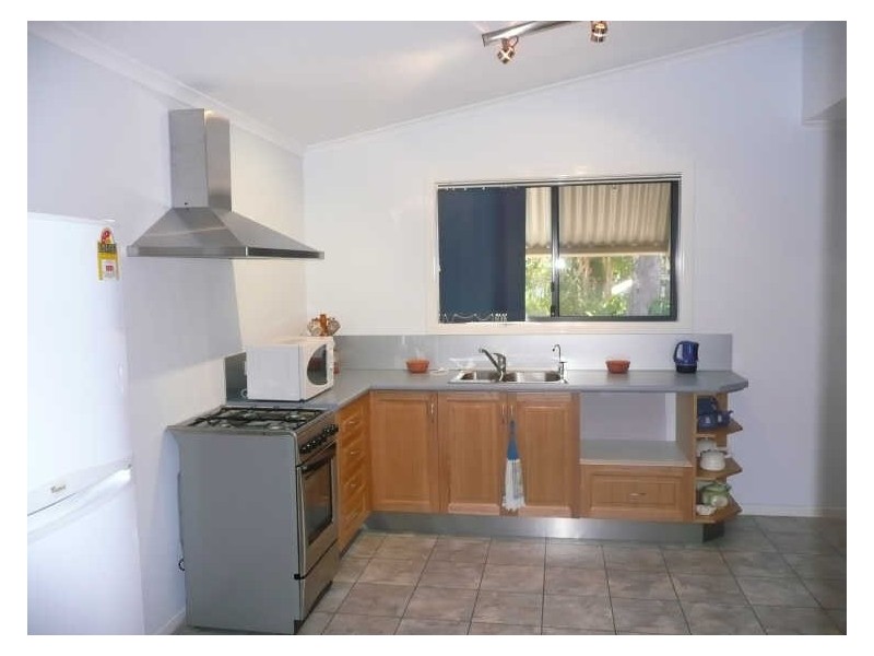 16 Moonah, Coochiemudlo Island QLD 4184
