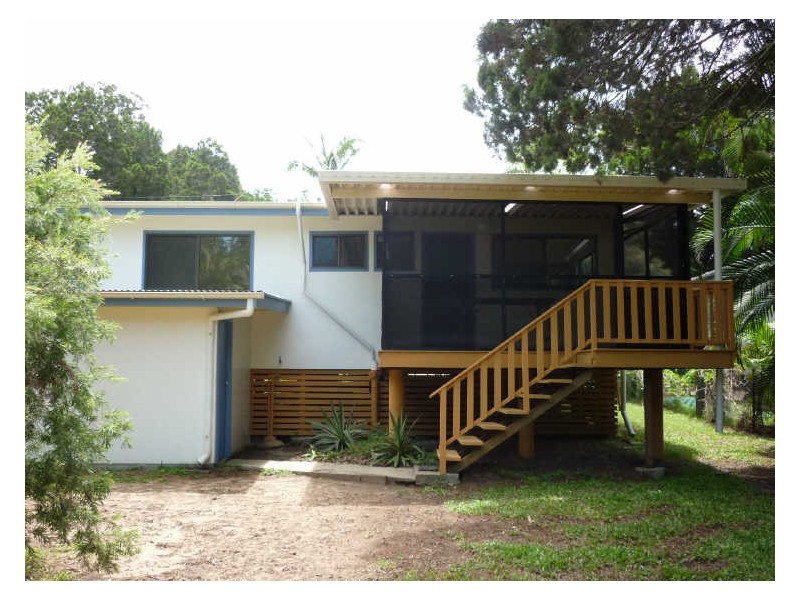 7 Orange Grove Street, Coochiemudlo Island QLD 4184