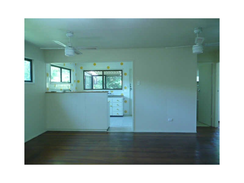 7 Orange Grove Street, Coochiemudlo Island QLD 4184