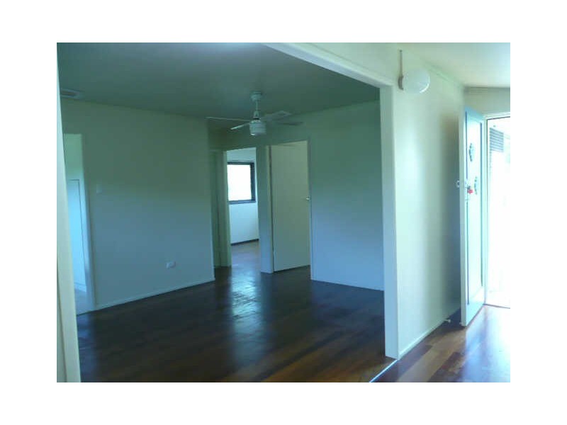 7 Orange Grove Street, Coochiemudlo Island QLD 4184