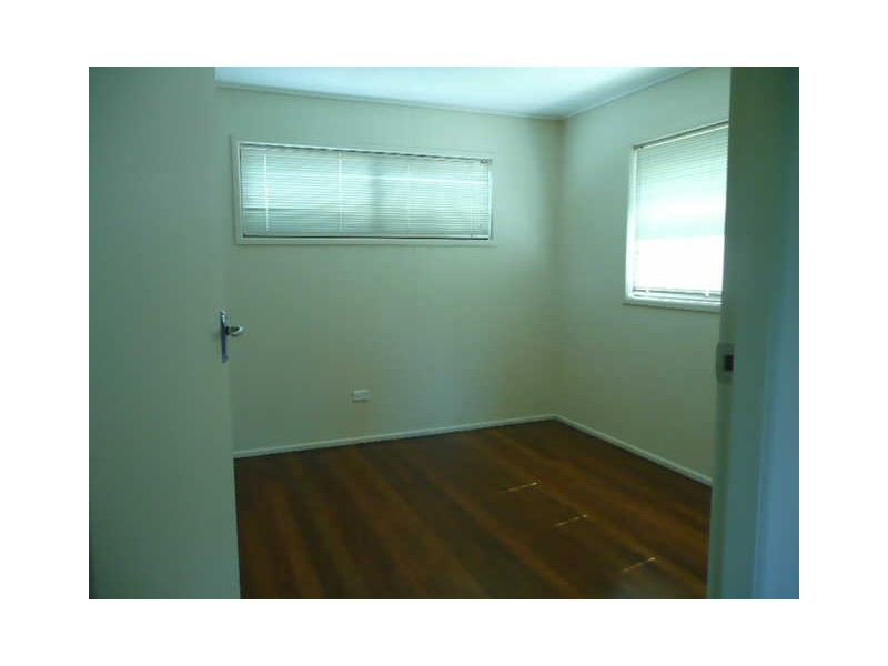 7 Orange Grove Street, Coochiemudlo Island QLD 4184