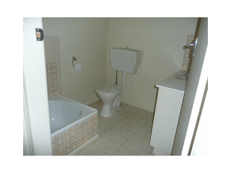 7 Orange Grove Street, Coochiemudlo Island QLD 4184