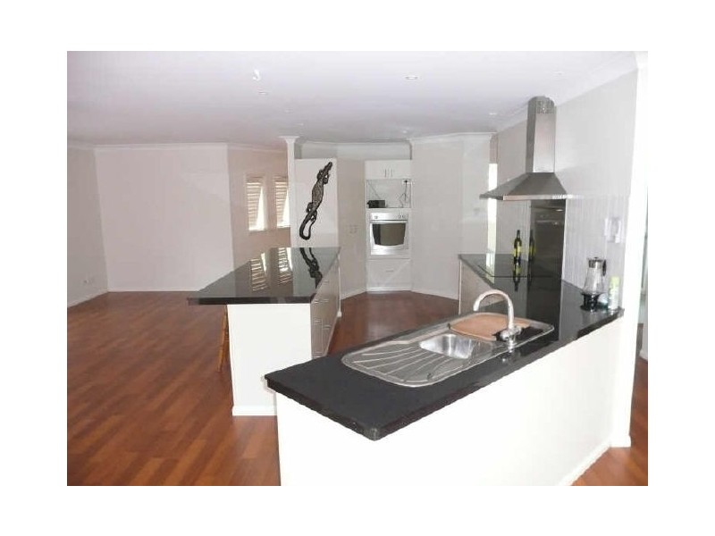 21 Pullen, Coochiemudlo Island QLD 4184