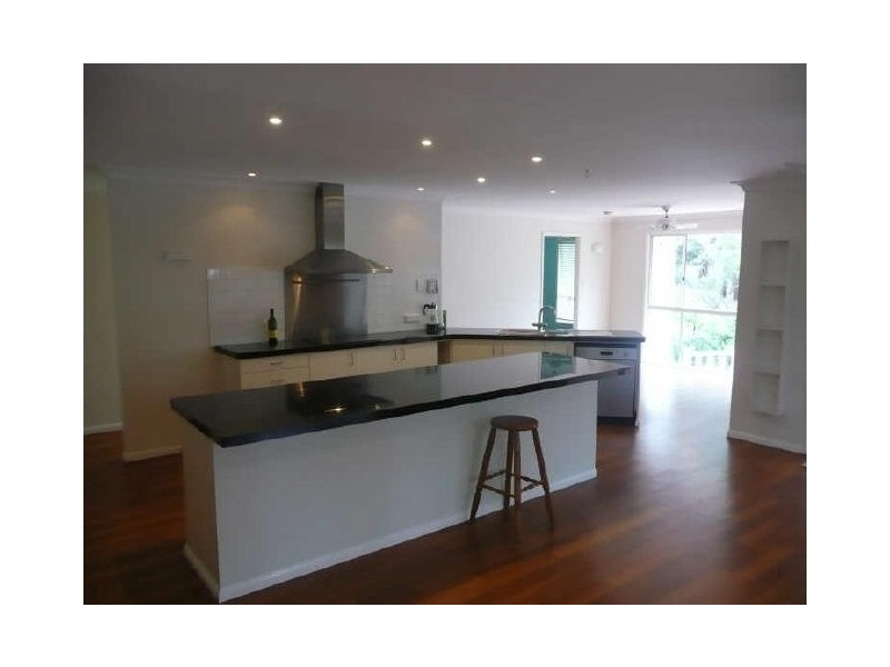 21 Pullen, Coochiemudlo Island QLD 4184