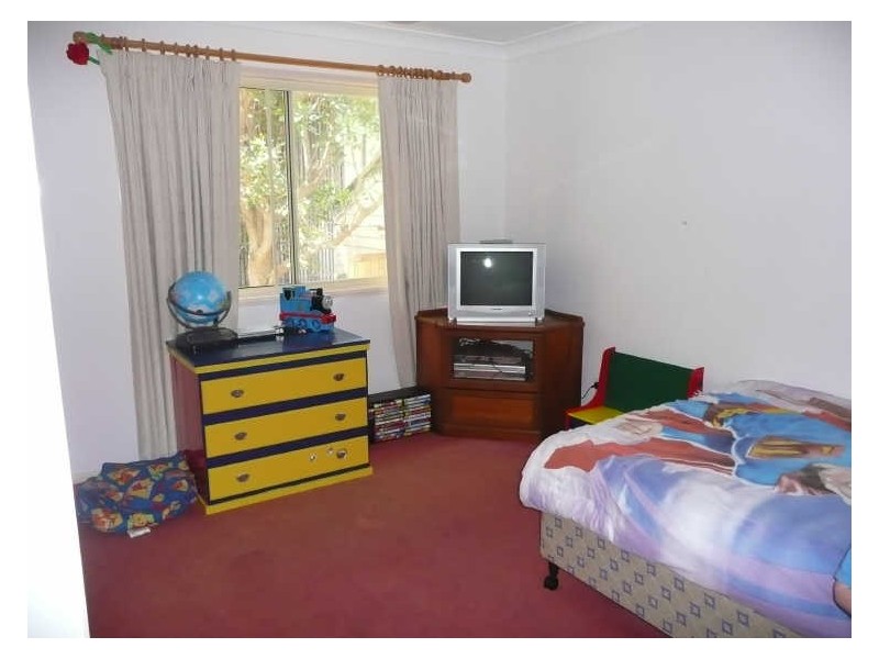 8 George Street, Coochiemudlo Island QLD 4184