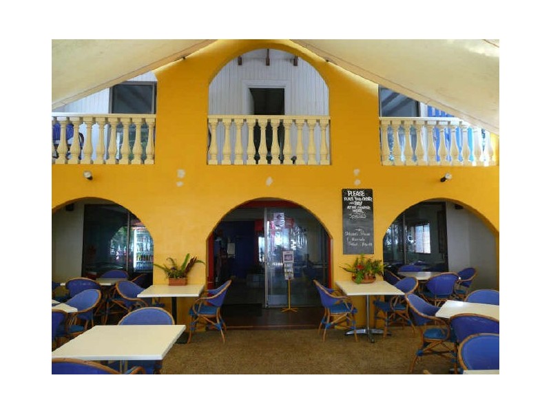 38 Victoria Parade, Coochiemudlo Island QLD 4184