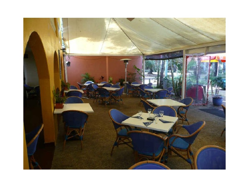 38 Victoria Parade, Coochiemudlo Island QLD 4184