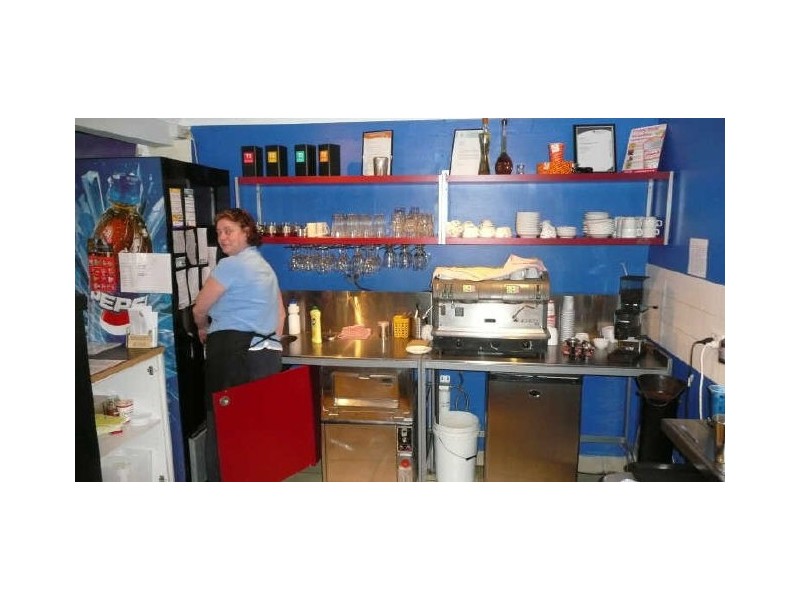 38 Victoria Parade, Coochiemudlo Island QLD 4184