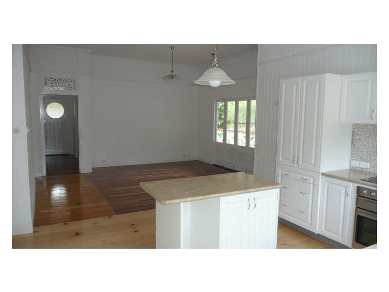 31 Capembah Street, Coochiemudlo Island QLD 4184