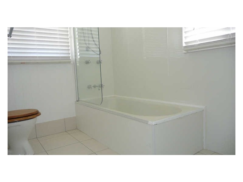 31 Capembah Street, Coochiemudlo Island QLD 4184