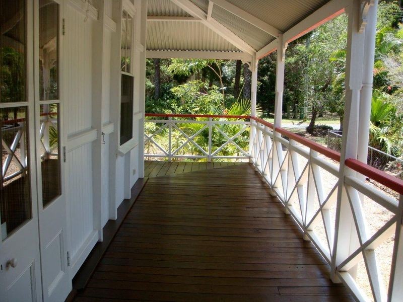 31 Capembah Street, Coochiemudlo Island QLD 4184