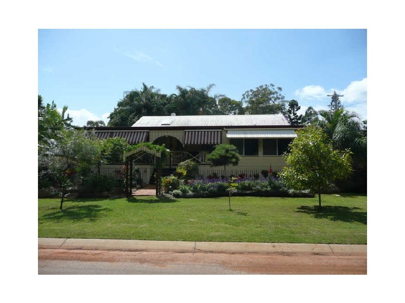 11 Eprapah Street, Coochiemudlo Island QLD 4184